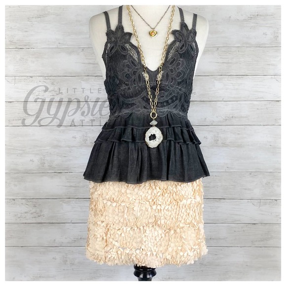 POL Sweet Burnout Flirty Lace Top - Picture 3 of 11